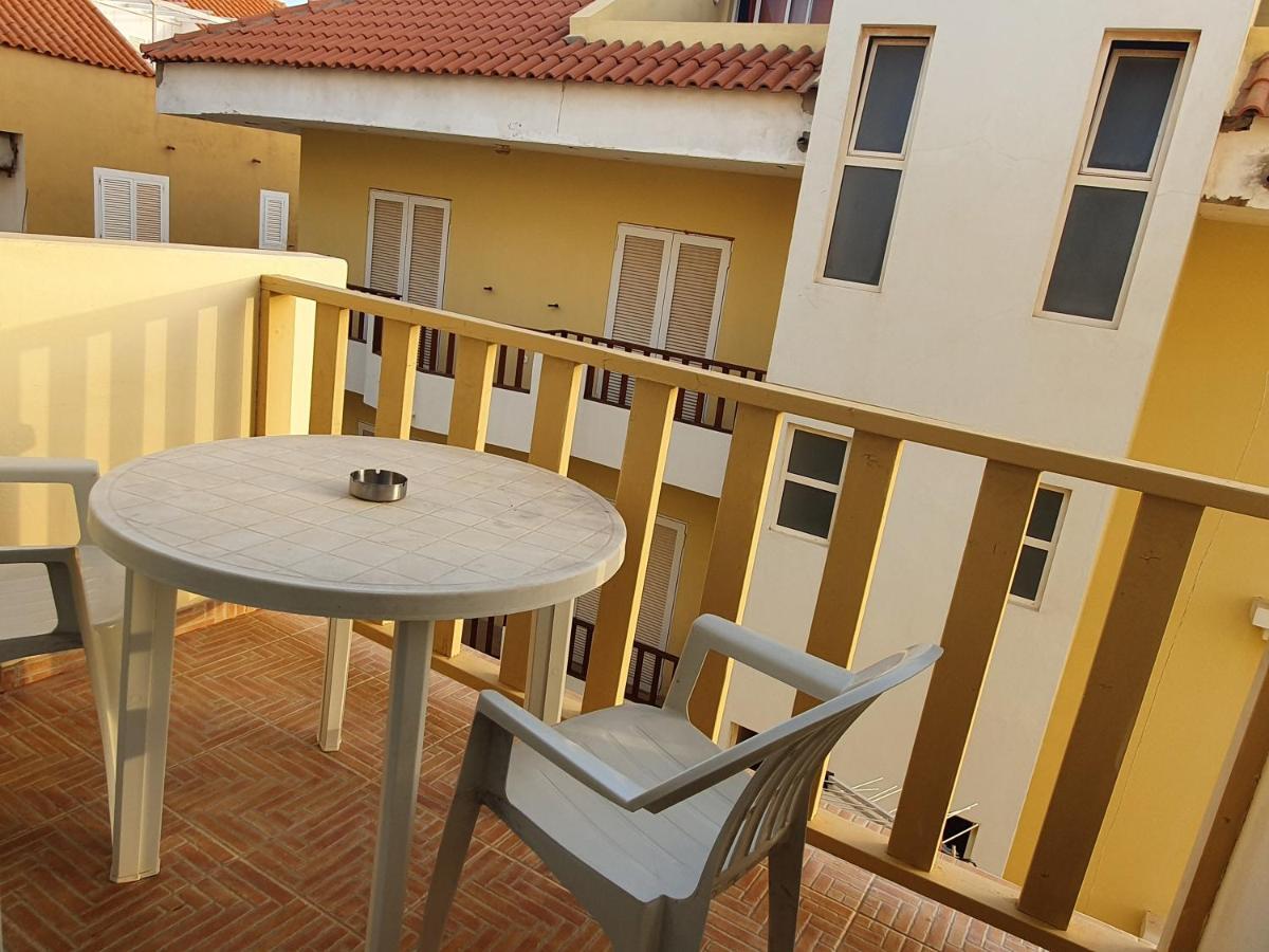 Tres Caravelas Studio Flats Santa Maria Exteriör bild